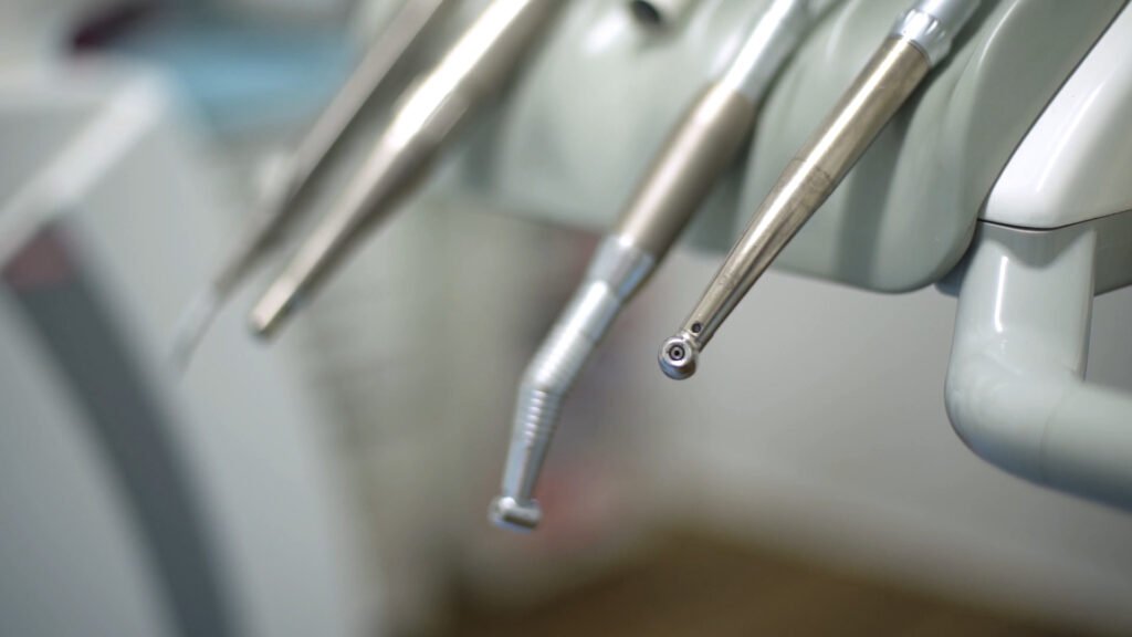 Instrumental rotatorio esterilizado del gabinete dental