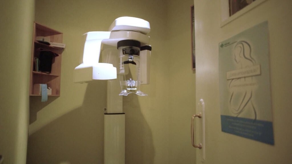 Ortopantomógrafo para pruebas de imagen dental en el Centro Dental Dra. Bada Pardo