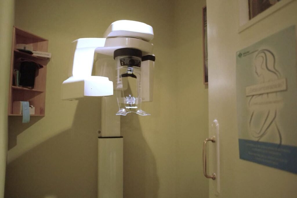 Ortopantomógrafo para pruebas de imagen dental en el Centro Dental Dra. Bada Pardo
